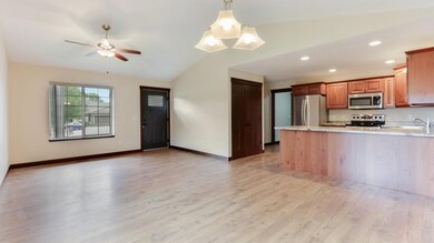 2811 Swallowtail Ct, Altoona, WI 54720 - photo 2