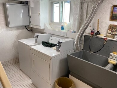 322 Highland Ave unit 2Left, Somerville, MA 02144 - photo 5