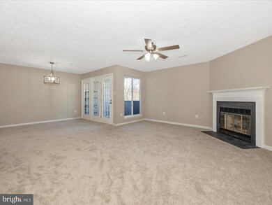 2153 Wainwright Ct unit 1B, Frederick, MD 21702 - photo 5