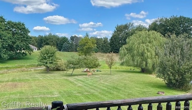 5748 W Coon Lake Rd, Howell, MI 48843 - photo 4