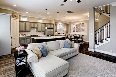 8217 Cabernet Ln, Houston, TX 77055 - photo 7