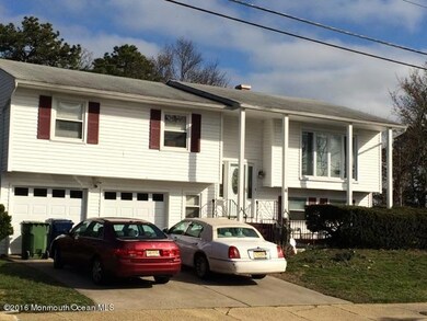 6 CHADWELL CT (LEFT FRONT SIDE VIEW)