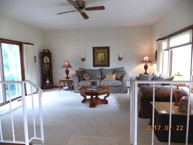 1409 Parker St, Cedar Falls, IA 50613 - photo 4