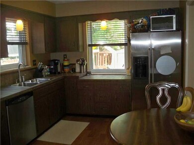 Kitchen. The kitchen offers all stainless steel ap