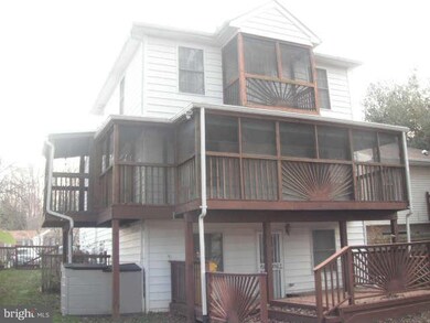 70 Barrensdale Dr, Severna Park, MD 21146 - photo 2