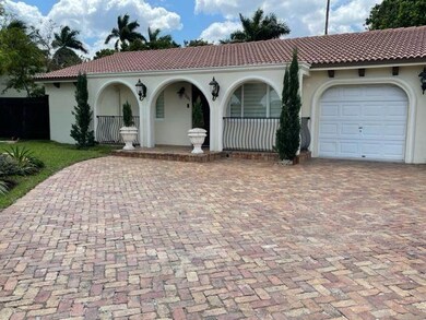 Front of the House with with Old Chicago bricks de