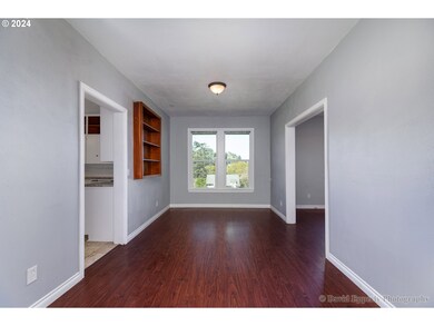 112 E C St, Rainier, OR 97048 - photo 7