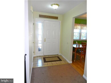 1102 N Glen Dr unit 1102, Glen Mills, PA 19342 - photo 4