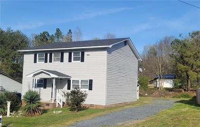 527 Columbia Ave, Ramseur, NC 27316 - photo 3