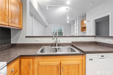 Fraser Court unit 107, Redmond, WA 98052 - photo 7