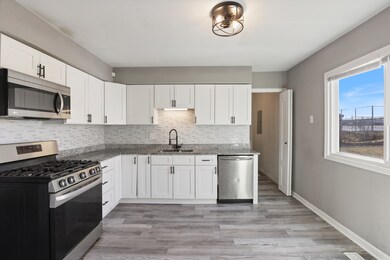 17220 Peach Grove Ln, Hazel Crest, IL 60429 - photo 7