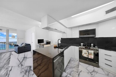 1750 N Bayshore Dr unit 4302, Miami, FL 33132 - photo 3