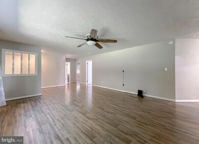 23344 Kingston Creek Rd, California, MD 20619 - photo 6