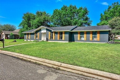 2135 N Village Dr, Bonham, TX 75418 - photo 3