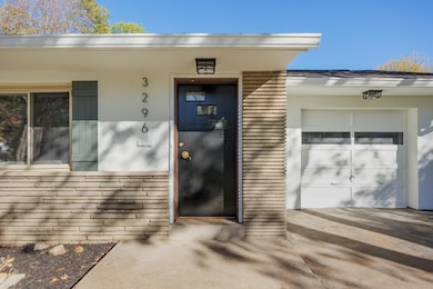 3296 Leighton Rd, Columbus, OH 43221 - photo 2