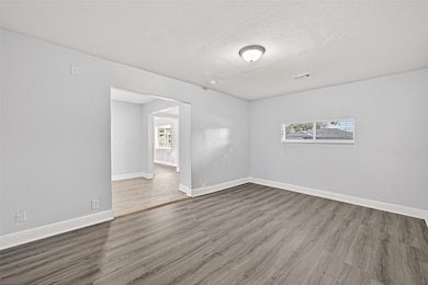 4729 Paradise Ln, Houston, TX 77048 - photo 5