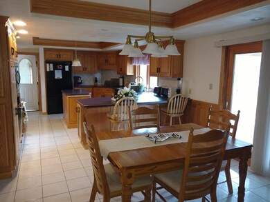 Eat In Kitchen