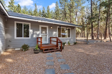 60026 Turquoise Rd, Bend, OR 97702 - photo 3