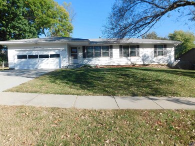 4714 SW 33rd Terrace, Topeka, KS 66614 - photo 2