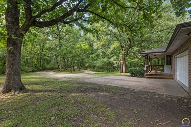 11364 S Shawnee Heights Rd, Overbrook, KS 66524 - photo 5