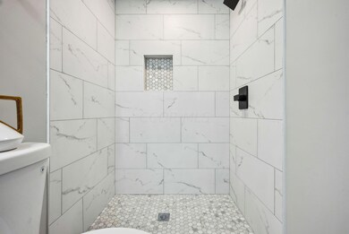 6-web-or-mls-1920-little-ave