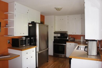 Kitchen 4