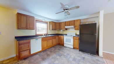 110 Granite St unit 17, Biddeford, ME 04005 - photo 5