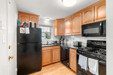 33 Alpheus Rd unit 1, Roslindale, MA 02131 - photo 3