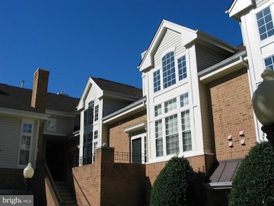 7021 Haycock Rd unit F, Falls Church, VA 22043 - photo 3