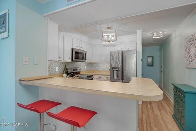 2402 W Ft MacOn Rd W unit G-210, Atlantic Beach, NC 28512 - photo 4