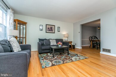 1813 Darrich Dr, Parkville, MD 21234 - photo 3