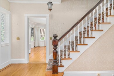 18 Elmhurst Ave, Providence, RI 02908 - photo 7