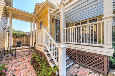 2504 Oxford St, Houston, TX 77008 - photo 4