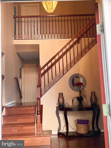 8570 Daltons Grove Way, Bristow, VA 20136 - photo 3