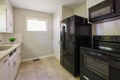 153 Leland Ave-20