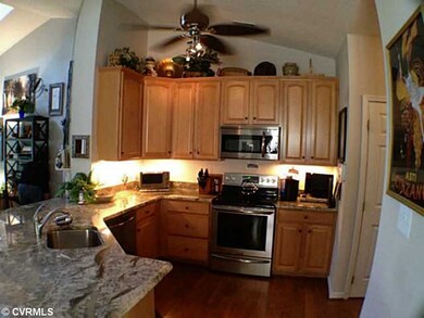 Cafeteria/Kitchen