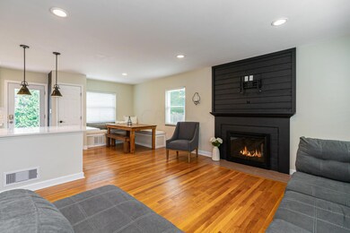 2080 Inchcliff Rd-14