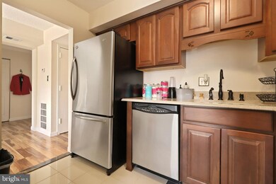 5804 Village Green Dr unit E, Alexandria, VA 22309 - photo 7