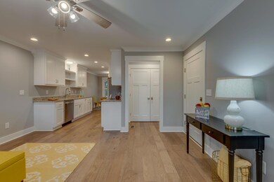 807 N Charlotte St, Dickson, TN 37055 - photo 7