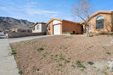 2809 Morehead Ave, El Paso, TX 79930 - photo 3