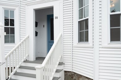 28 Fair St unit 2, Newburyport, MA 01950 - photo 5