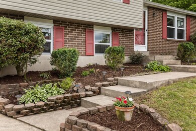 8206 Sealston Dr, Louisville, KY 40228 - photo 3