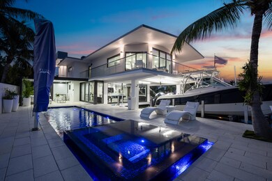 31 Seagate Blvd