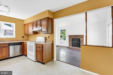 306 Winterberry Dr, Edgewood, MD 21040 - photo 4