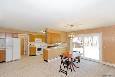 257 Bullock Rd, Slingerlands, NY 12159 - photo 7