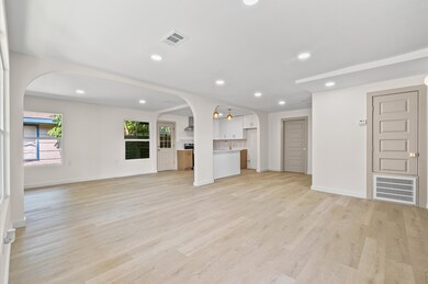 6527 Beekman Rd, Houston, TX 77021 - photo 7