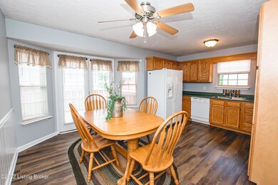 212 Aulbern Dr W, Mount Washington, KY 40047 - photo 7