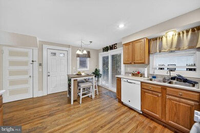 408 5th St, Milford, PA 18337 - photo 5