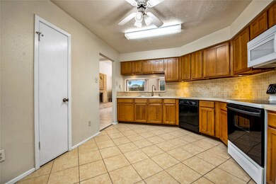 16743 Summer Dew Ln, Houston, TX 77095 - photo 6