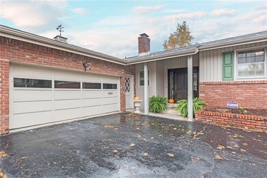 Front porch and Inviting Entrance!